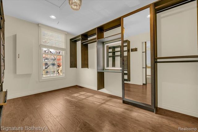 621 Dewey Street, Royal Oak, MI 48067