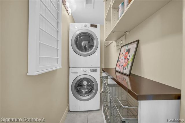 621 Dewey Street, Royal Oak, MI 48067