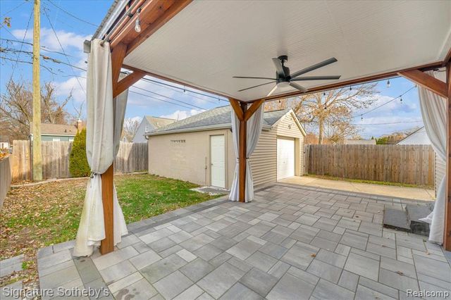 621 Dewey Street, Royal Oak, MI 48067