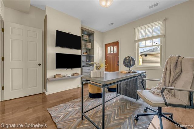 621 Dewey Street, Royal Oak, MI 48067