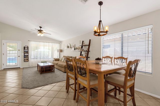 672 N BRIDLEGATE Drive, Gilbert, AZ 85234