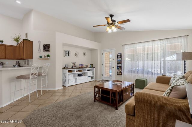 672 N BRIDLEGATE Drive, Gilbert, AZ 85234
