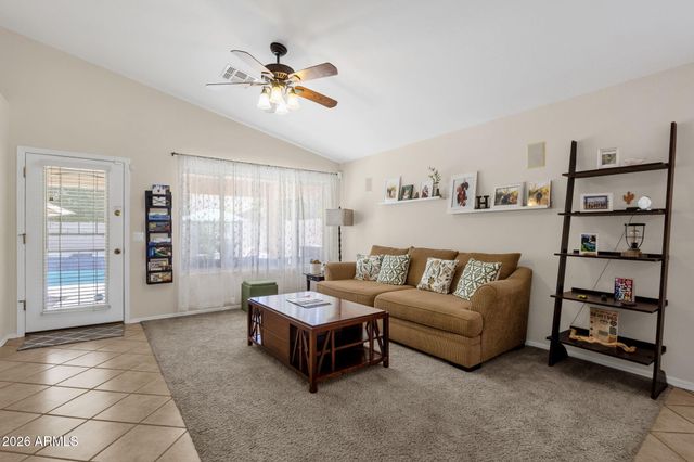 672 N BRIDLEGATE Drive, Gilbert, AZ 85234