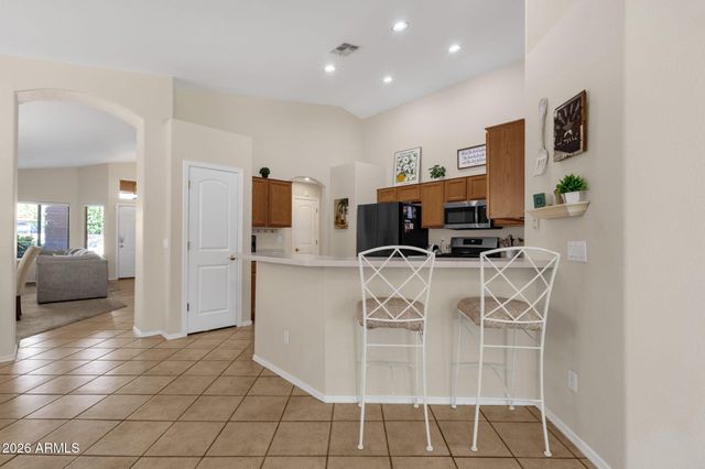 672 N BRIDLEGATE Drive, Gilbert, AZ 85234