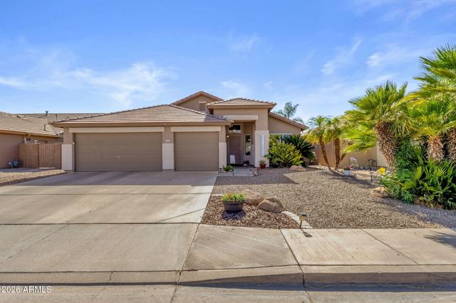 672 N BRIDLEGATE Drive, Gilbert, AZ 85234