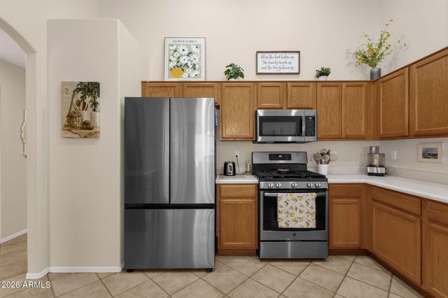 672 N BRIDLEGATE Drive, Gilbert, AZ 85234