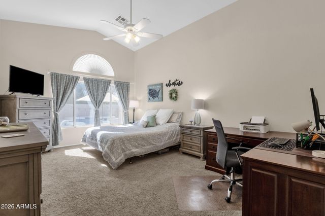 672 N BRIDLEGATE Drive, Gilbert, AZ 85234