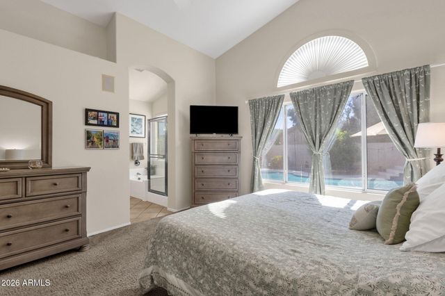 672 N BRIDLEGATE Drive, Gilbert, AZ 85234