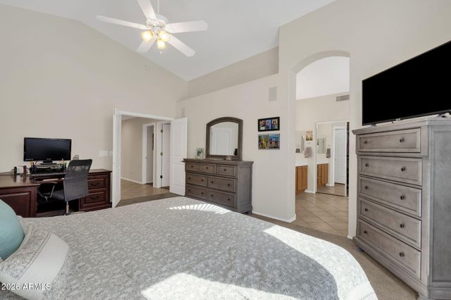 672 N BRIDLEGATE Drive, Gilbert, AZ 85234