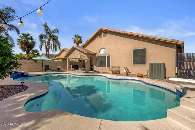 672 N BRIDLEGATE Drive, Gilbert, AZ 85234