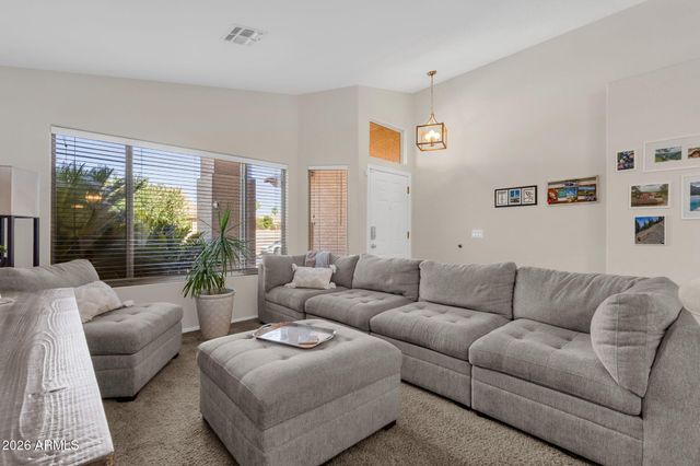 672 N BRIDLEGATE Drive, Gilbert, AZ 85234