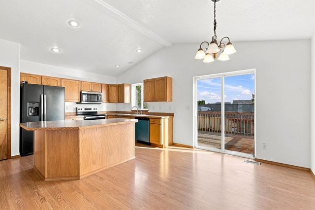 328 E Beverly Ave, Medical Lake, WA 99022