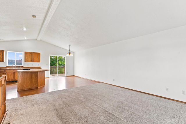 328 E Beverly Ave, Medical Lake, WA 99022