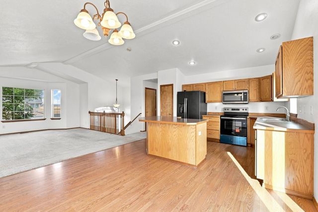 328 E Beverly Ave, Medical Lake, WA 99022