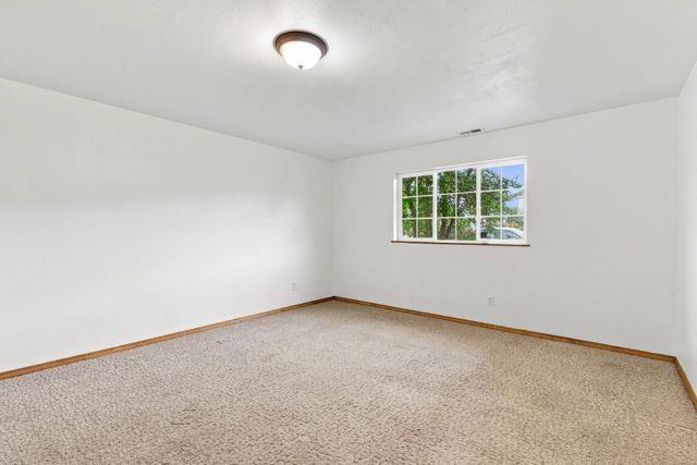 328 E Beverly Ave, Medical Lake, WA 99022