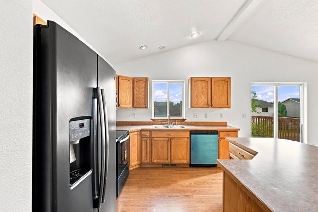 328 E Beverly Ave, Medical Lake, WA 99022