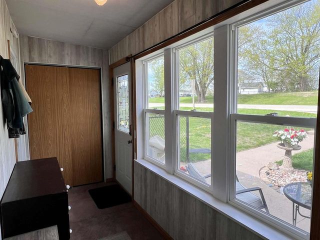 203 Main Street, Ridgeway, WI 53582