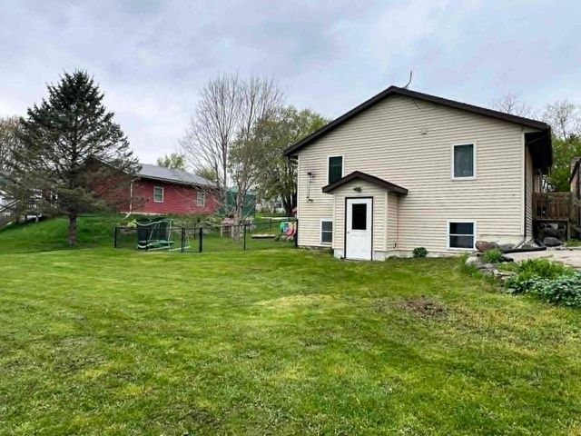 203 Main Street, Ridgeway, WI 53582