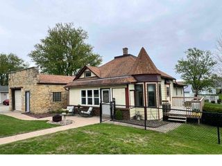 203 Main Street, Ridgeway, WI 53582