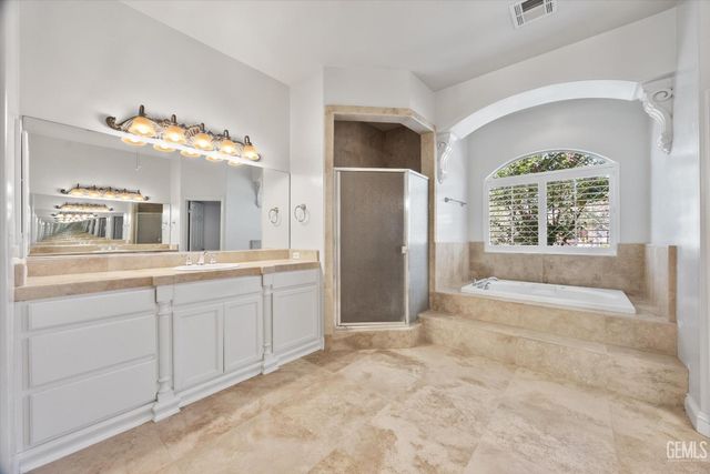 11509 Haydock Court, Bakersfield, CA 93311