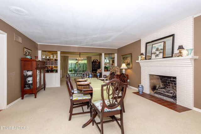 1407 Wilkinson Pike, Maryville, TN 37803
