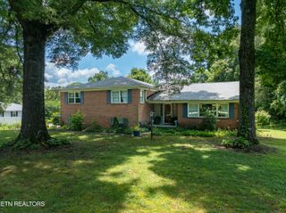 1407 Wilkinson Pike, Maryville, TN 37803