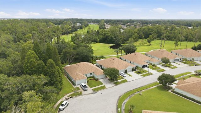5852 AUTUMN SHIRE, Zephyrhills, FL 33541