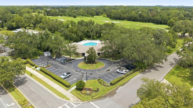 5852 AUTUMN SHIRE, Zephyrhills, FL 33541