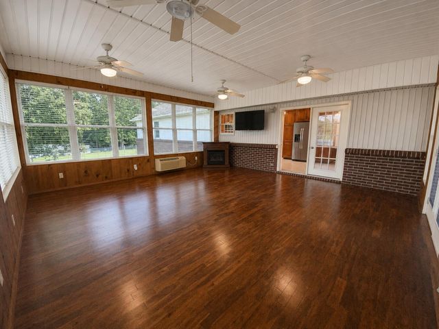 24 Heritage Drive, Strunk, KY 42649