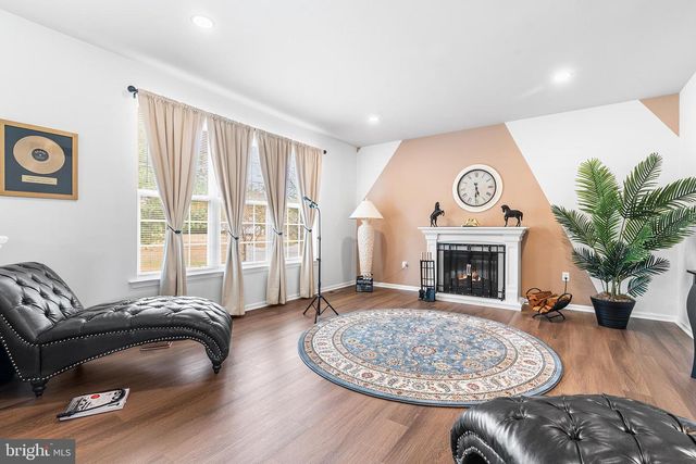 19 HOWARD ST, Carneys Point, NJ 08069