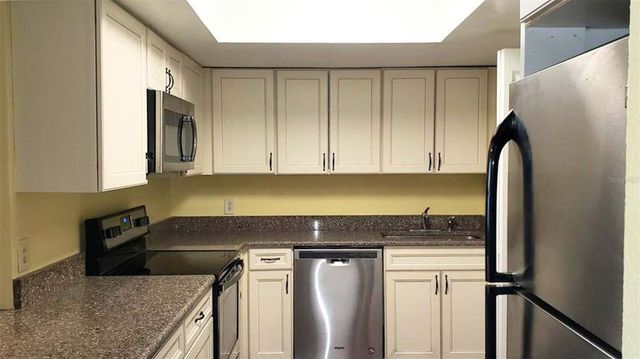 9902 TURF WAY 2, Orlando, FL 32837