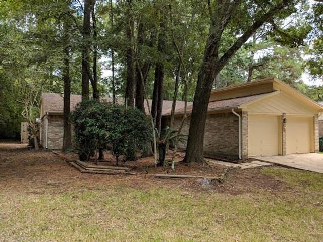 26 W Broken Oak Court, The Woodlands, TX 77381