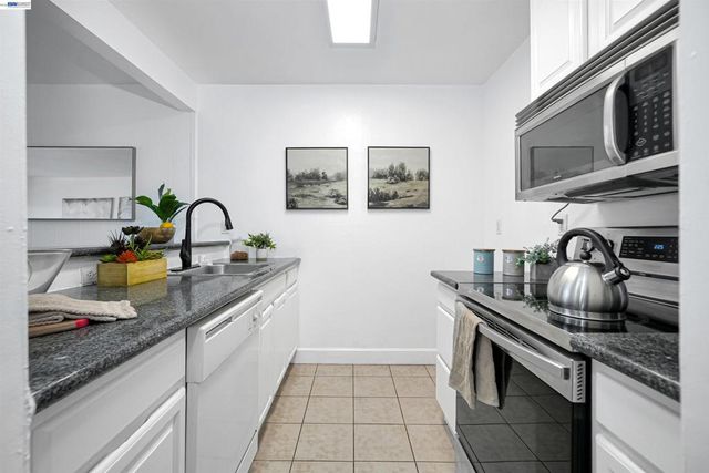 260 260 Industrial Pkwy 47, Hayward, CA 94544