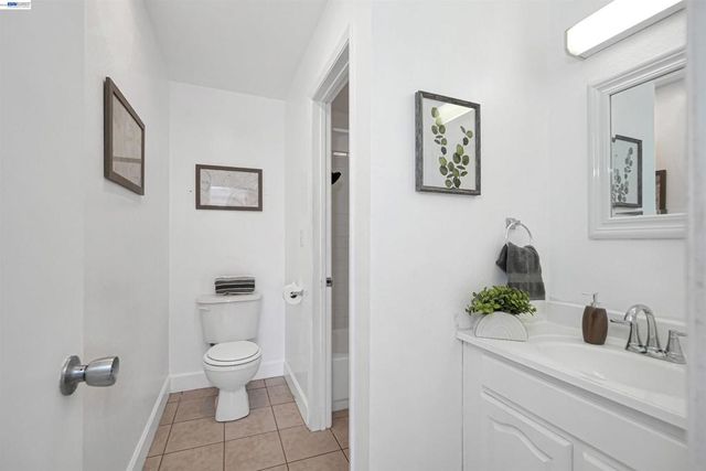 260 260 Industrial Pkwy 47, Hayward, CA 94544