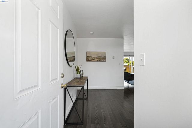 260 260 Industrial Pkwy 47, Hayward, CA 94544