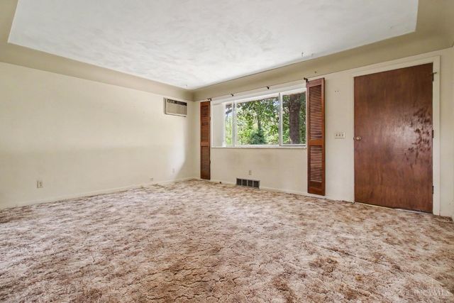4295 Hutchinson Road, Cincinnati, OH 45248