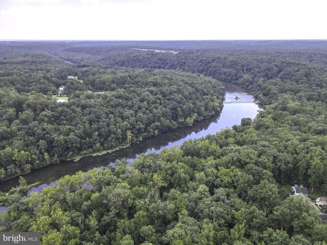 7 RIVER OAK PL, Fredericksburg, VA 22407