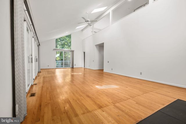 7 RIVER OAK PL, Fredericksburg, VA 22407