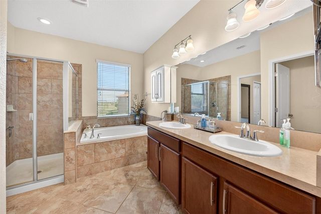 1261 LONG COVE LOOP 1261, Davenport, FL 33896