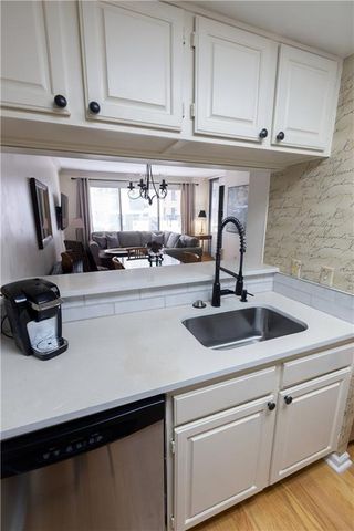 3481 Lakeside NE Drive 605, Atlanta, GA 30326