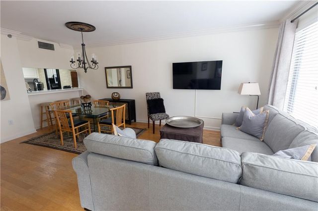 3481 Lakeside NE Drive 605, Atlanta, GA 30326