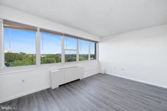 904 BARCLAY TOWERS, Cherry Hill, NJ 08034
