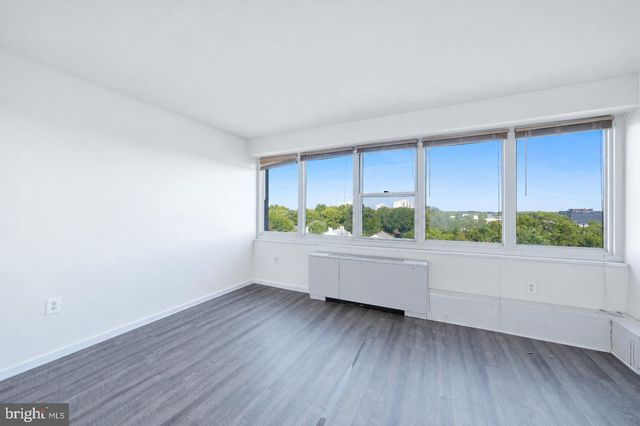 904 BARCLAY TOWERS, Cherry Hill, NJ 08034