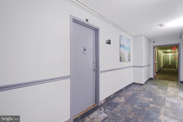 904 BARCLAY TOWERS, Cherry Hill, NJ 08034
