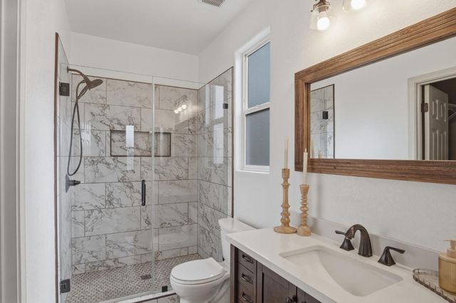 154 Splendido Ct, Newman, CA 95360