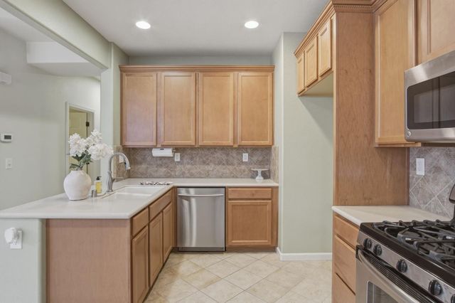 154 Splendido Ct, Newman, CA 95360