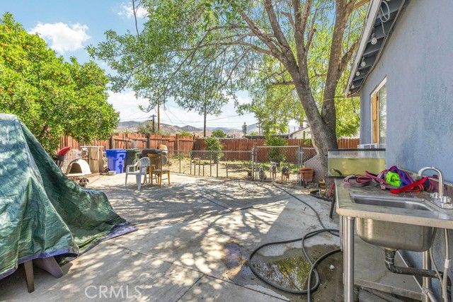 1118 E 33rd St, San Bernardino, CA 92404
