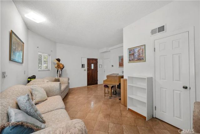 3702 Division, Los Angeles, CA 90065