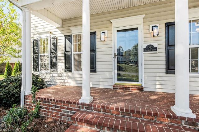 100 Kirkleigh Court, King, NC 27021