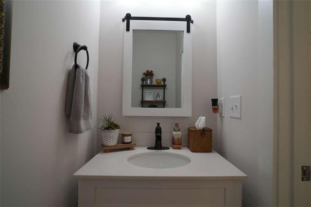 564 Old Airport Road, Commerce, GA 30530